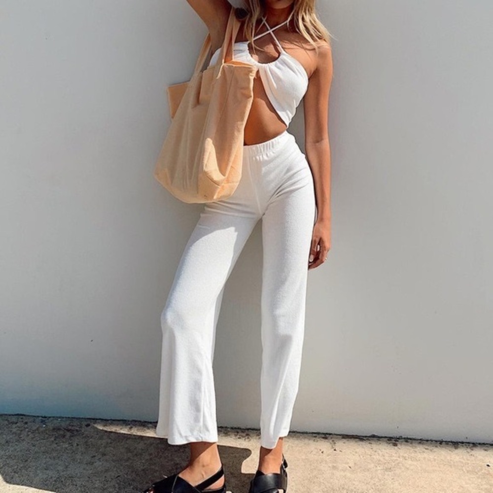 Princess Polly White Cutout Jumpsuit with Cream Tote